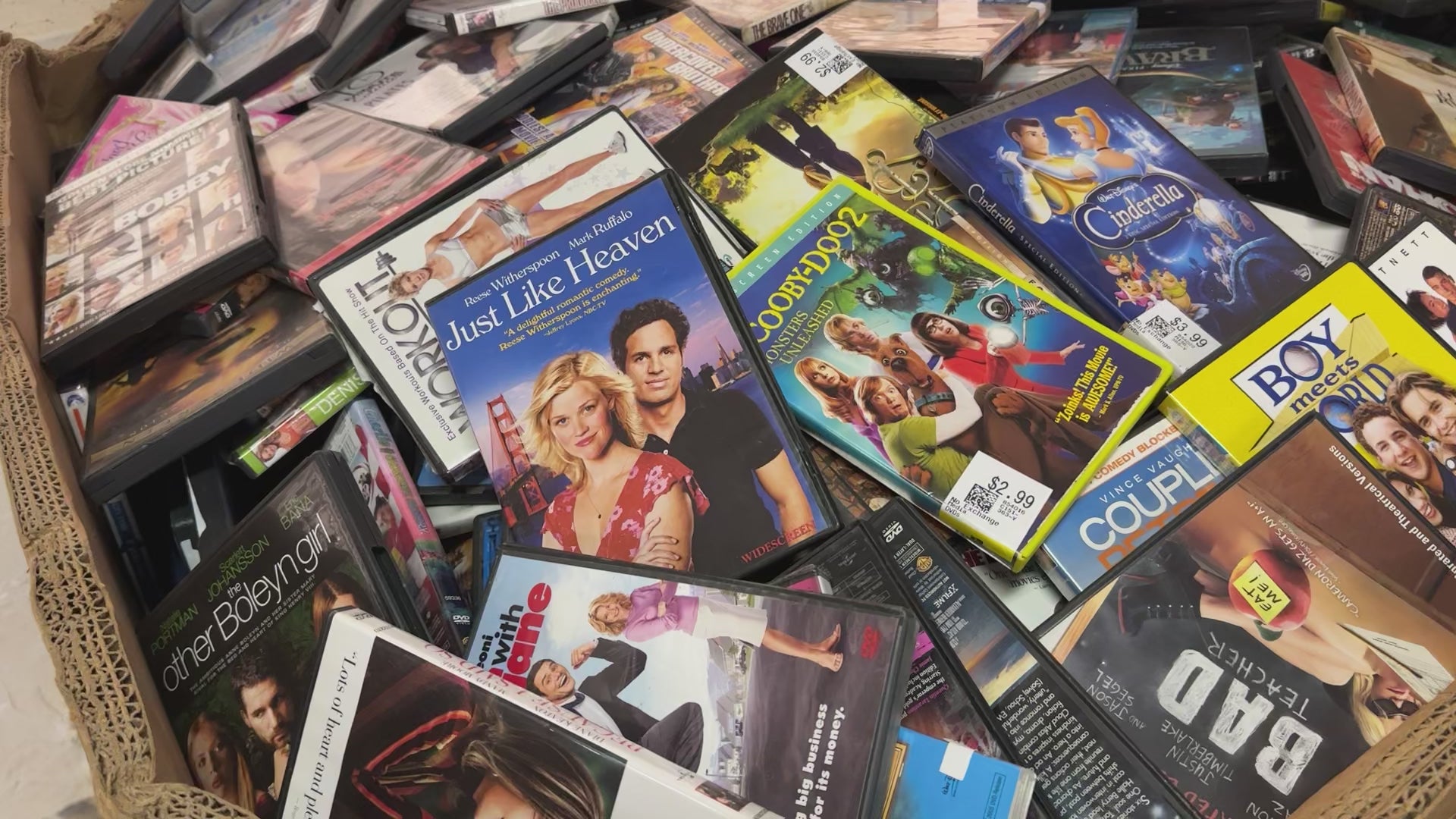 Pallets of Wholesale Bulk Assorted DVDs for Sale